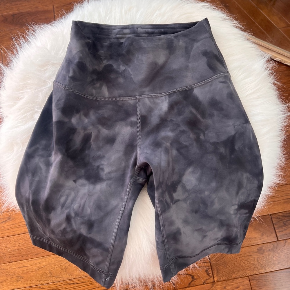 Wondertrain lululemon biker shorts